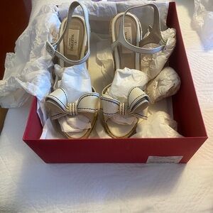 Valentino Garavani Cream Espadrilles